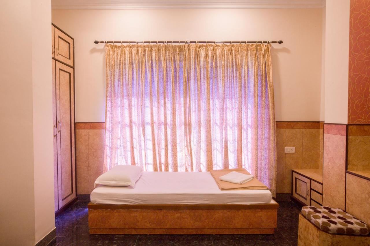 Hotel Suriya International Chennai Luaran gambar